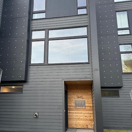 Bootlegger'S Nest Anchorage Exterior foto